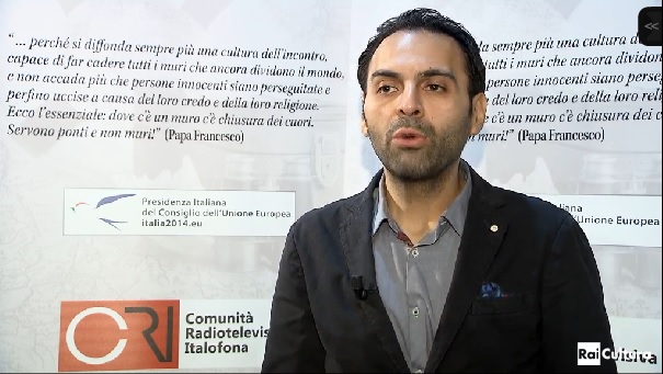 Pietro Parisi intervistato durante il seminario “Italiano, ponte tra le culture del Mediterraneo”